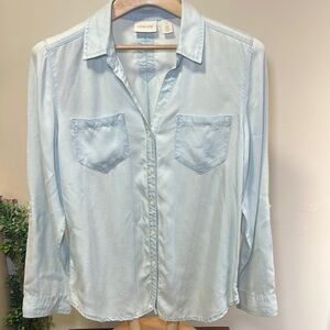 Chico’s Women’s Light Blue Button-Up Shirt Size 1-M/8–10 Long Sleeve Casual Top